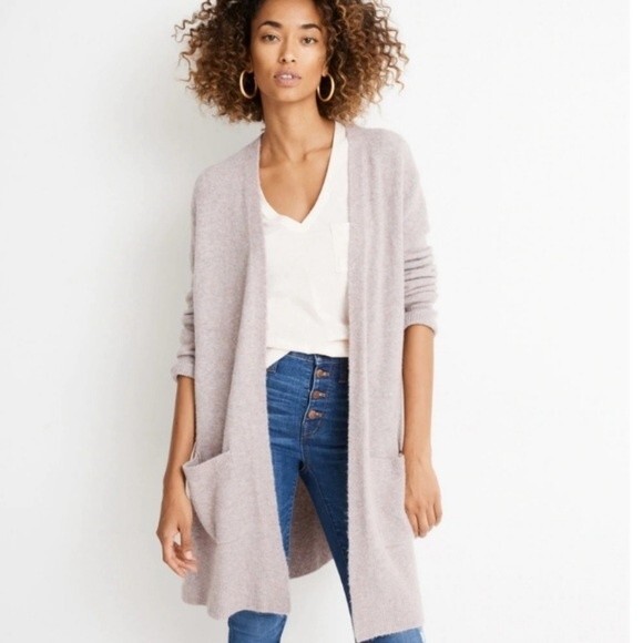 Madewell Sweaters - Madewell Kent Cardigan Sweater in Coziest Yarn - size M